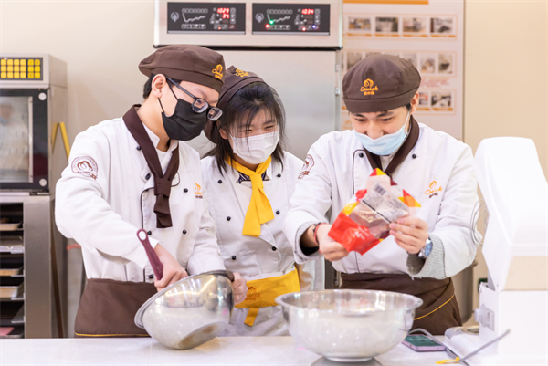 哪些同学适合来欧米奇就读?请直接对照查看