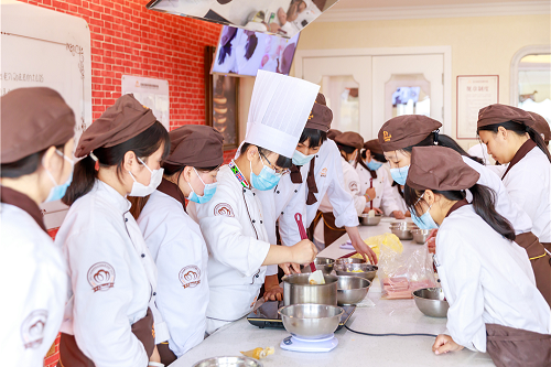 十月择校丨选烘焙学校,别忽略这一条!